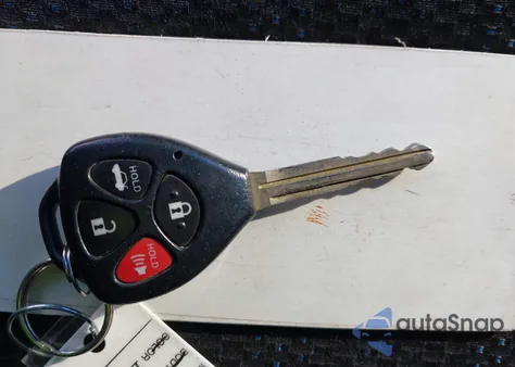 2011 Toyota Corolla S z USA, uszkodzony, nr VIN 2T1BU4EEXBC699073